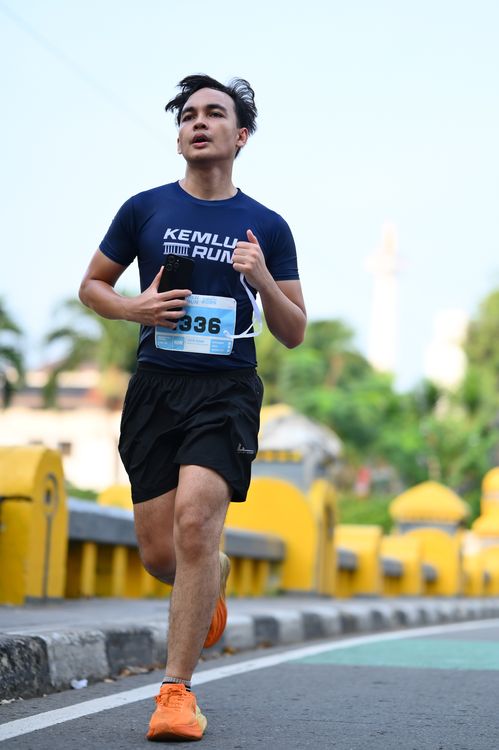 Race photo from KEMLU RUN 2025