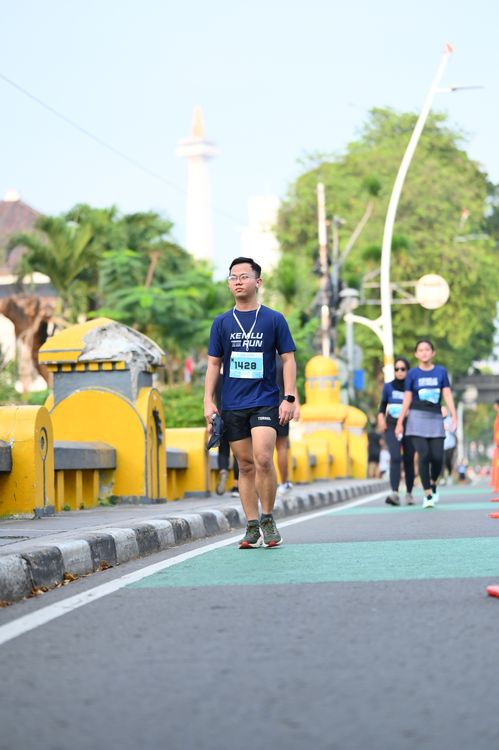 Race photo from KEMLU RUN 2025