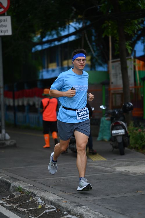 Race photo from KEMLU RUN 2025