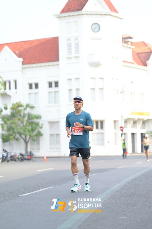 Race photo from SURABAYA ISOPLUS MARATHON 2025