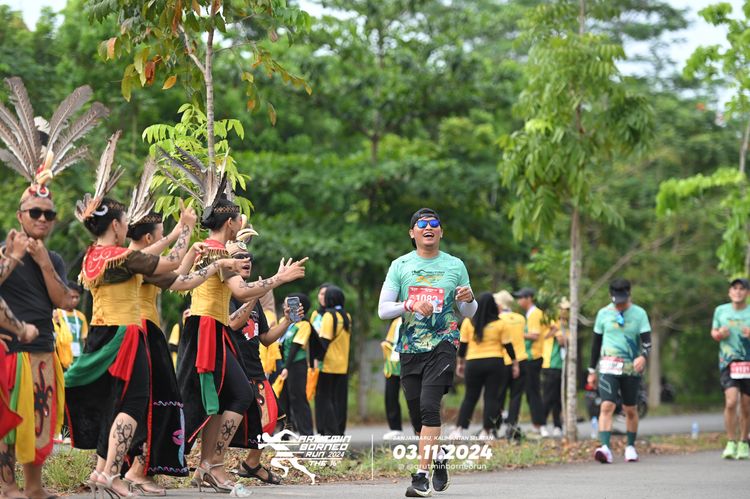 Race photo from Arutmin Borneo Run 2024