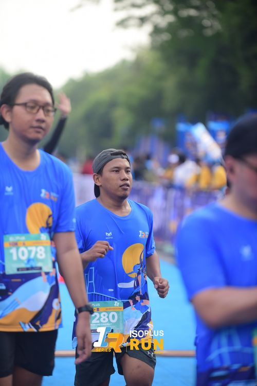 Race photo from Isoplus Run 2024 Surabaya
