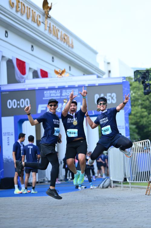 Race photo from KEMLU RUN 2025
