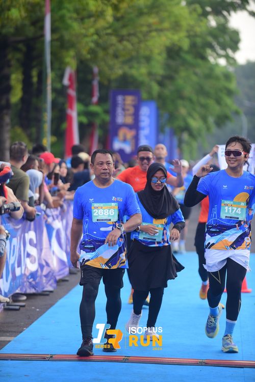 Race photo from Isoplus Run 2024 Surabaya