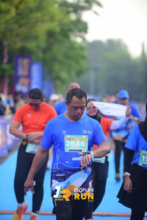 Race photo from Isoplus Run 2024 Surabaya