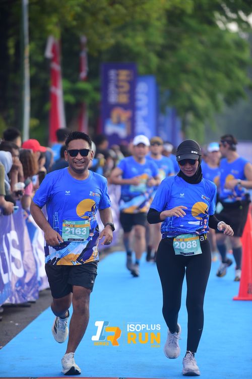 Race photo from Isoplus Run 2024 Surabaya