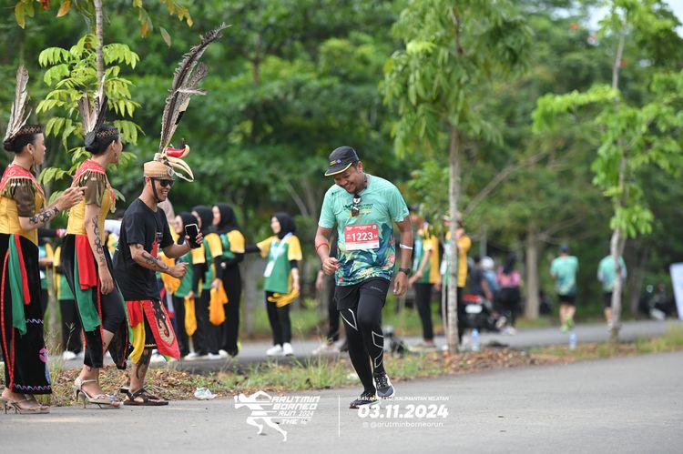 Race photo from Arutmin Borneo Run 2024