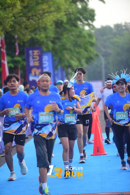 Race photo from Isoplus Run 2024 Surabaya