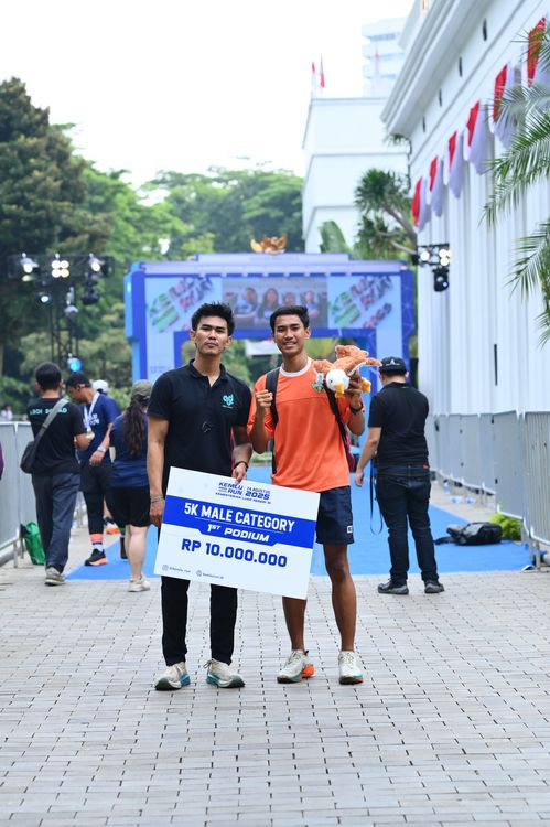 Race photo from KEMLU RUN 2025