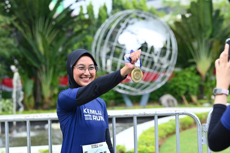 Race photo from KEMLU RUN 2025
