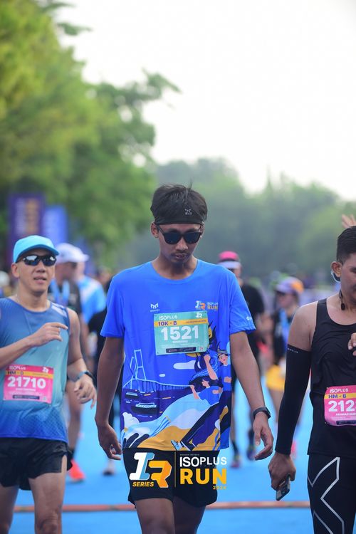Race photo from Isoplus Run 2024 Surabaya