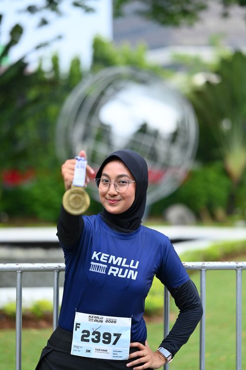 Race photo from KEMLU RUN 2025