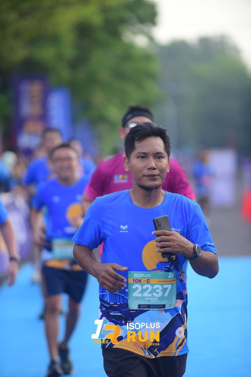 Race photo from Isoplus Run 2024 Surabaya