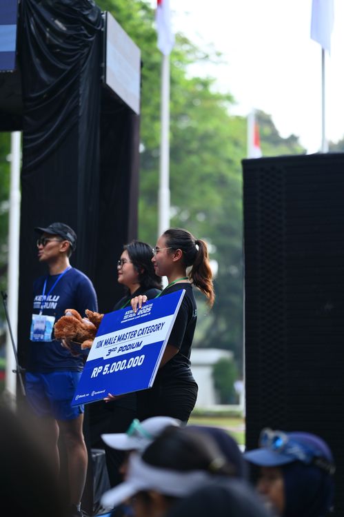 Race photo from KEMLU RUN 2025