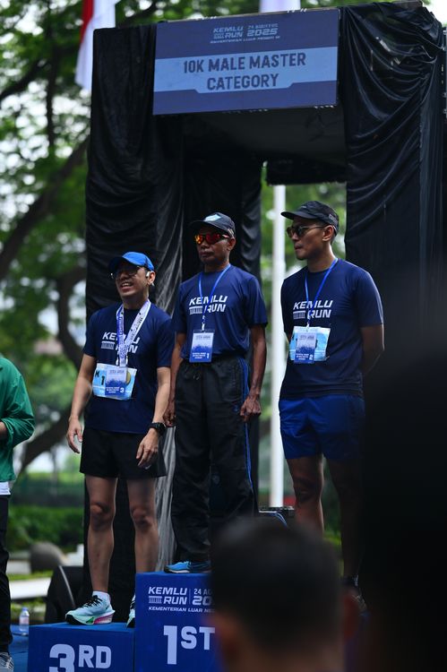 Race photo from KEMLU RUN 2025