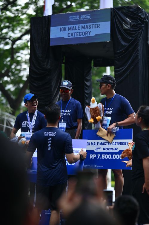 Race photo from KEMLU RUN 2025
