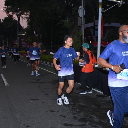 Race photo from KEMLU RUN 2026