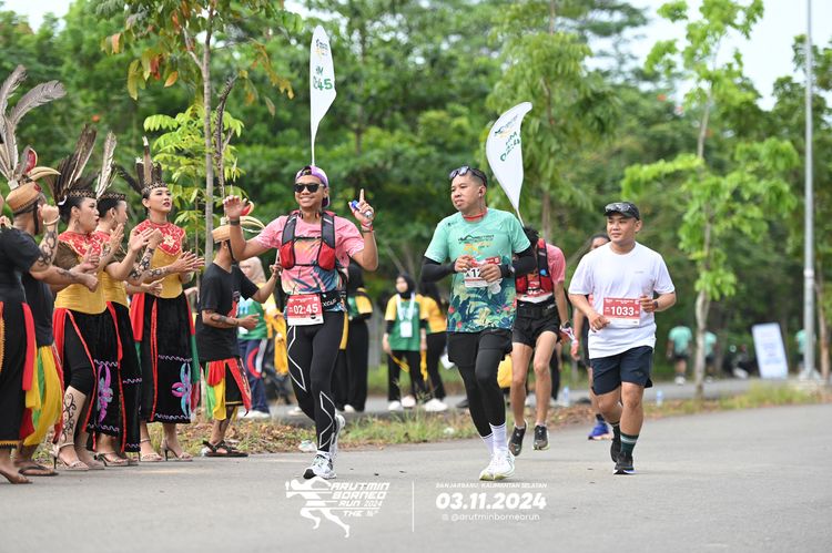 Race photo from Arutmin Borneo Run 2024