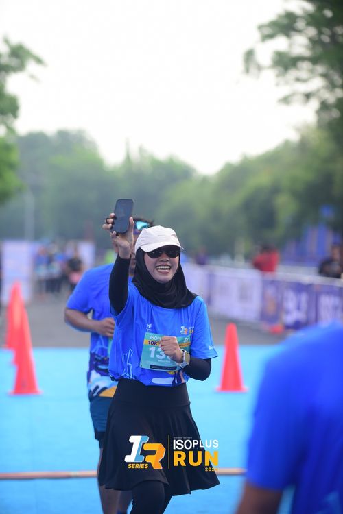 Race photo from Isoplus Run 2024 Surabaya