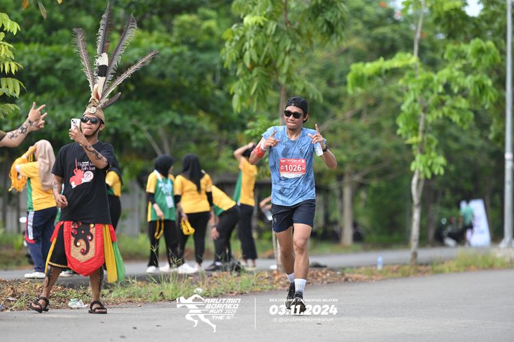 Race photo from Arutmin Borneo Run 2024