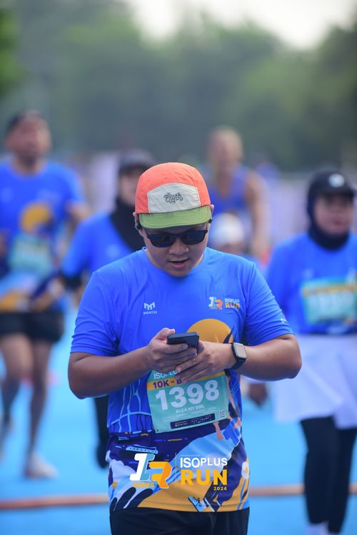 Race photo from Isoplus Run 2024 Surabaya