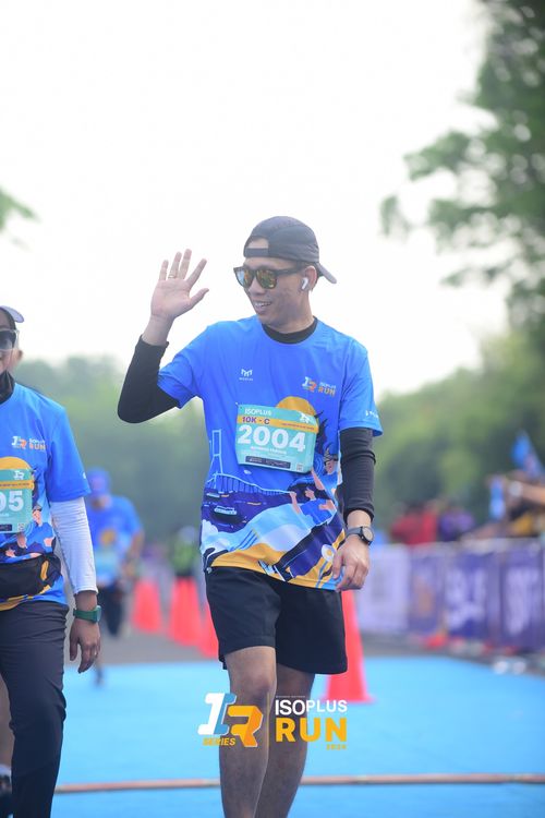 Race photo from Isoplus Run 2024 Surabaya
