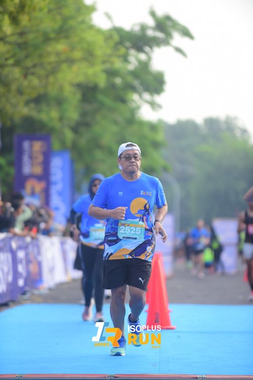 Race photo from Isoplus Run 2024 Surabaya