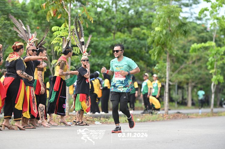 Race photo from Arutmin Borneo Run 2024