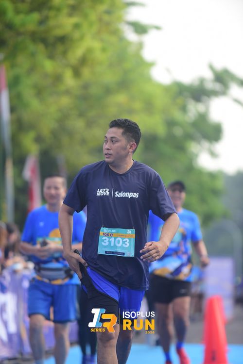 Race photo from Isoplus Run 2024 Surabaya