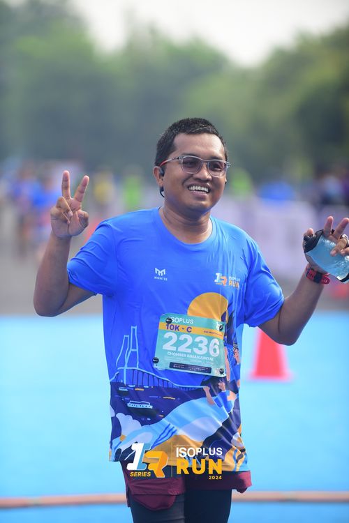 Race photo from Isoplus Run 2024 Surabaya