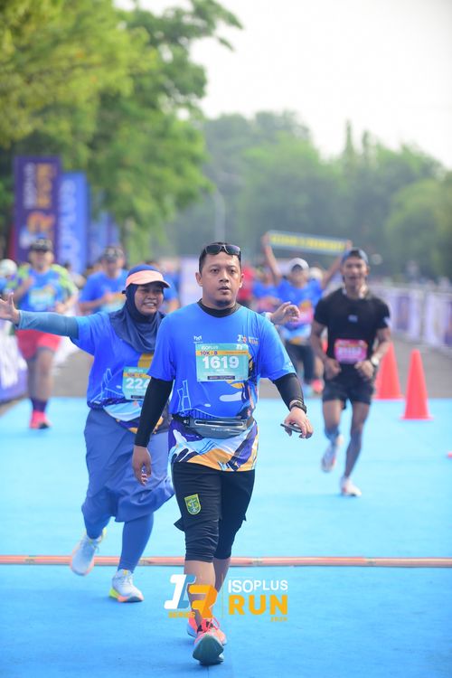 Race photo from Isoplus Run 2024 Surabaya