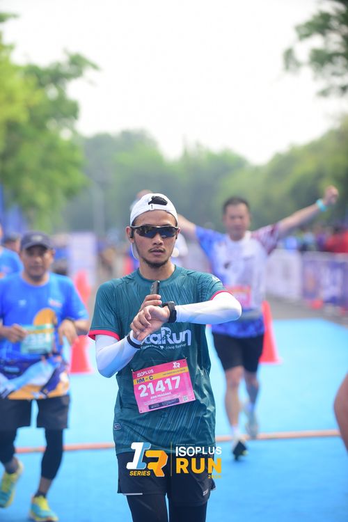 Race photo from Isoplus Run 2024 Surabaya