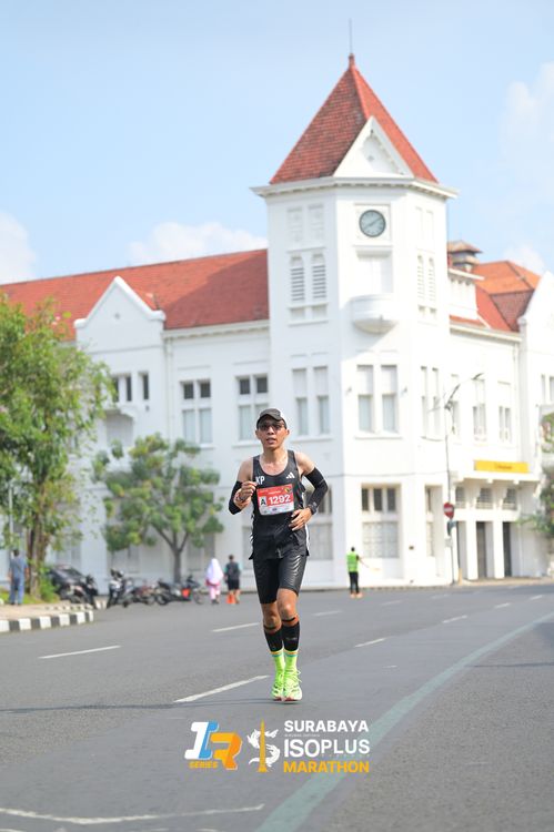 Race photo from SURABAYA ISOPLUS MARATHON 2025