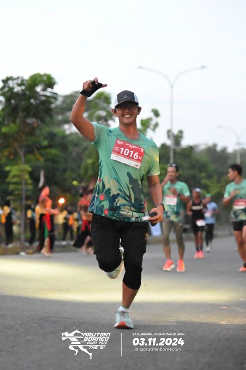 Race photo from Arutmin Borneo Run 2024