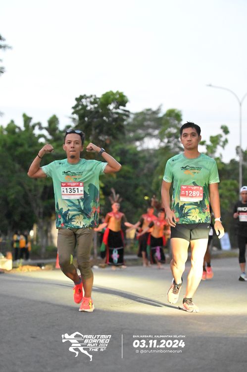 Race photo from Arutmin Borneo Run 2024