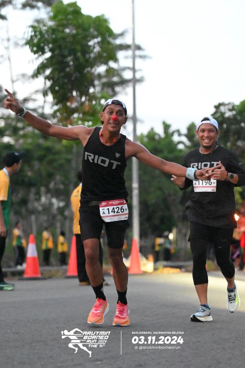 Race photo from Arutmin Borneo Run 2024