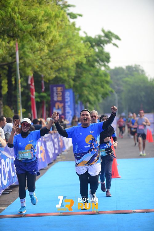 Race photo from Isoplus Run 2024 Surabaya