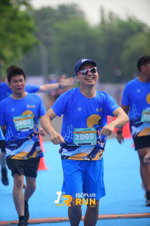 Race photo from Isoplus Run 2024 Surabaya