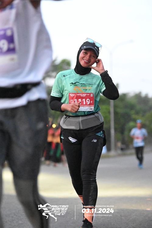 Race photo from Arutmin Borneo Run 2024