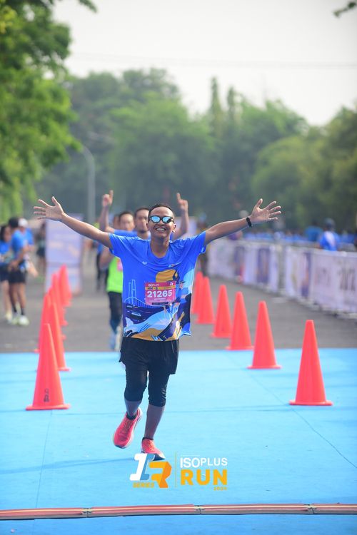 Race photo from Isoplus Run 2024 Surabaya