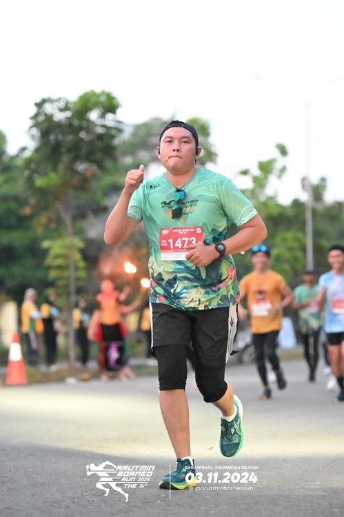 Race photo from Arutmin Borneo Run 2024