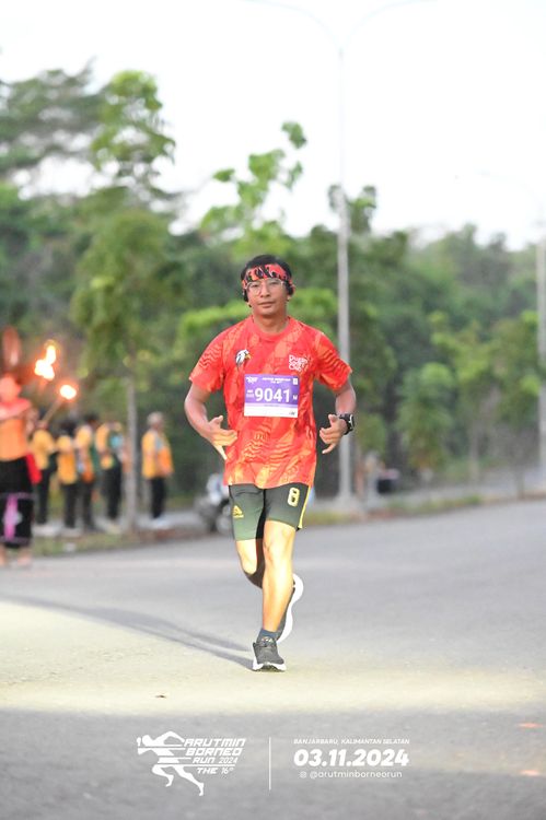 Race photo from Arutmin Borneo Run 2024