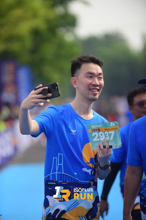 Race photo from Isoplus Run 2024 Surabaya