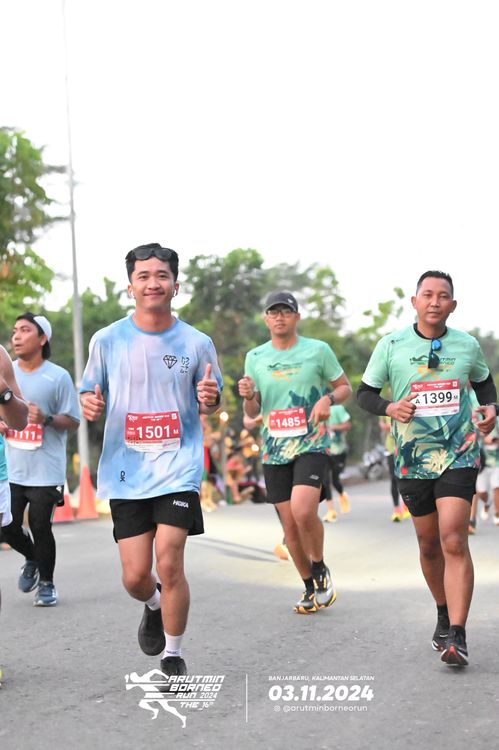 Race photo from Arutmin Borneo Run 2024