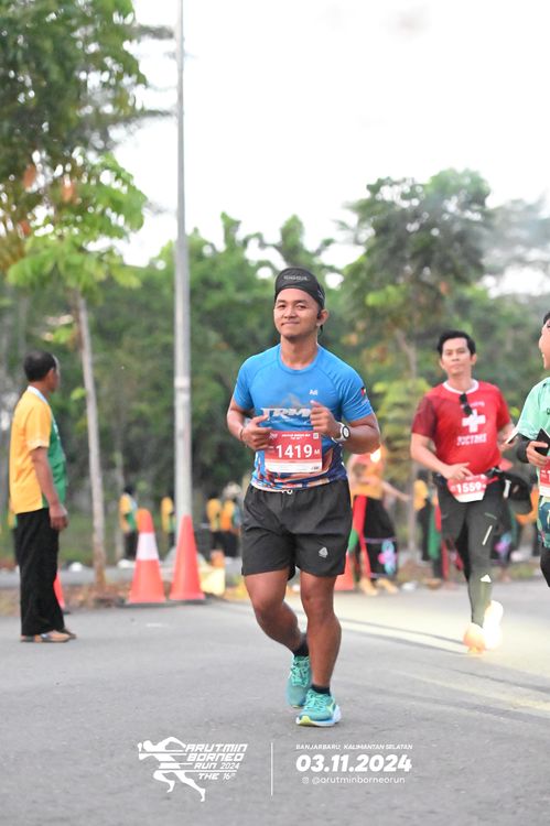 Race photo from Arutmin Borneo Run 2024