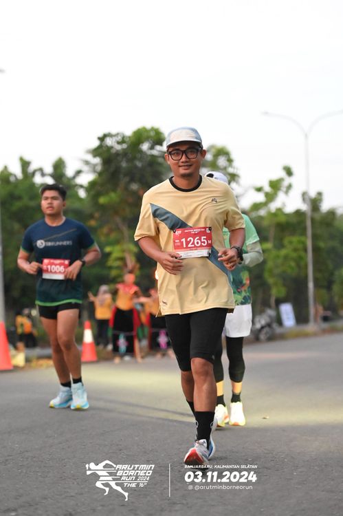 Race photo from Arutmin Borneo Run 2024