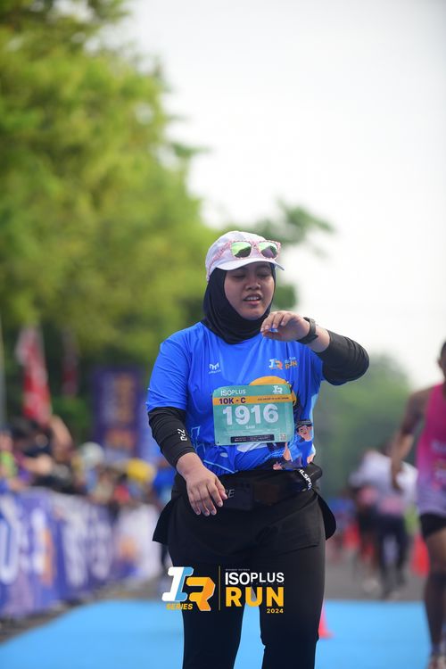 Race photo from Isoplus Run 2024 Surabaya