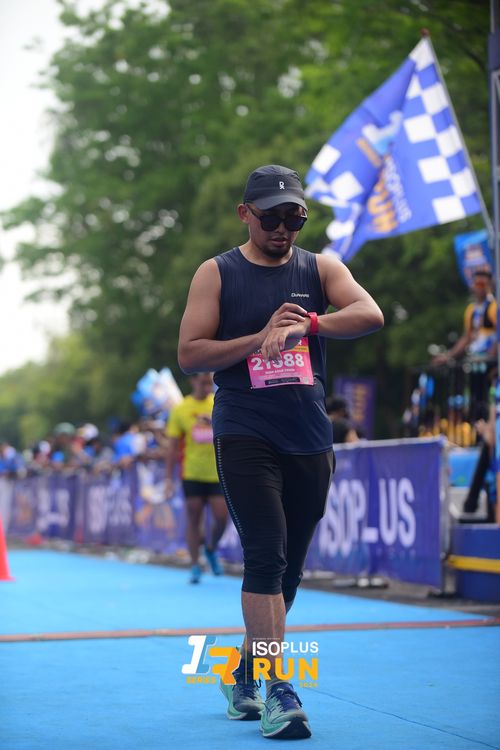 Race photo from Isoplus Run 2024 Surabaya