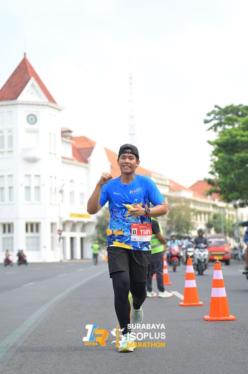 Race photo from SURABAYA ISOPLUS MARATHON 2025