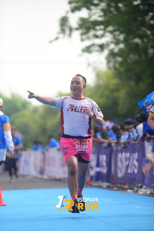 Race photo from Isoplus Run 2024 Surabaya